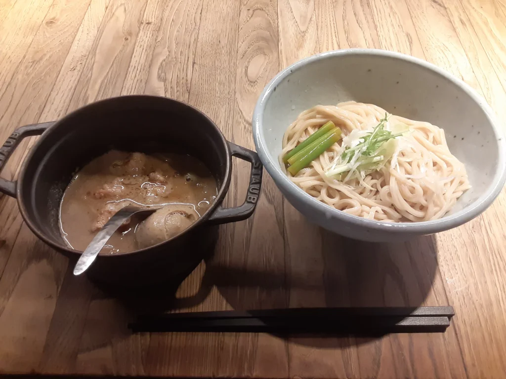 和醸良麺 すがり モツつけ麺