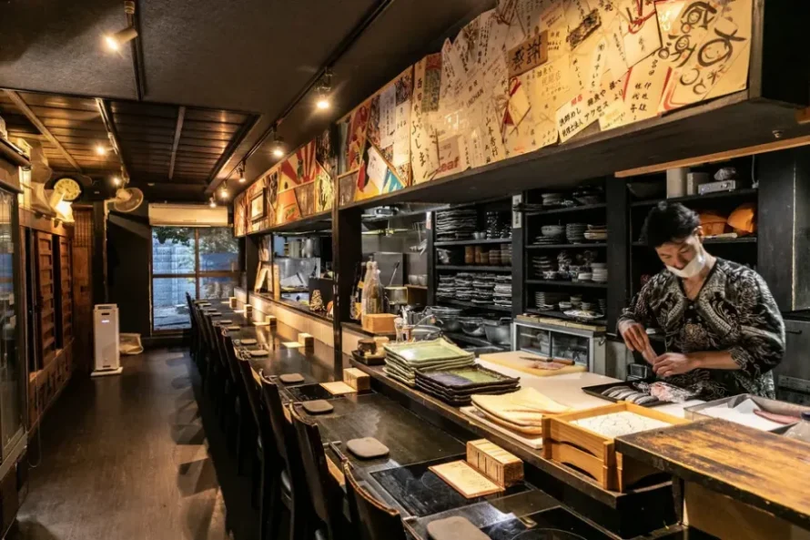 夢処 漁師めし 雑魚や 内観