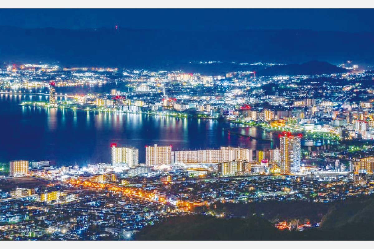 夏の比叡山のナイトバスツアー開催!僧侶の案内で国宝・根本中堂を特別拝観