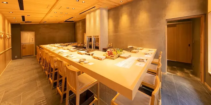 北新地 鮨割烹 のの　内観