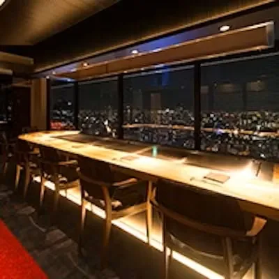 ニュー松坂 梅田32番街店内観