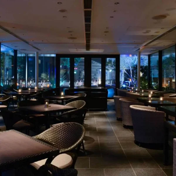 XEX WEST（ゼックス ウエスト）内観