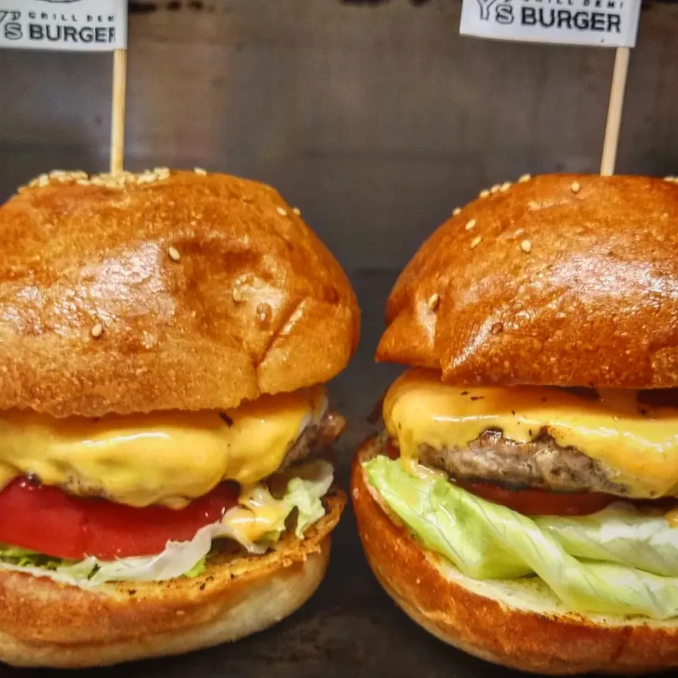 Y's BURGERのワイズバーガー