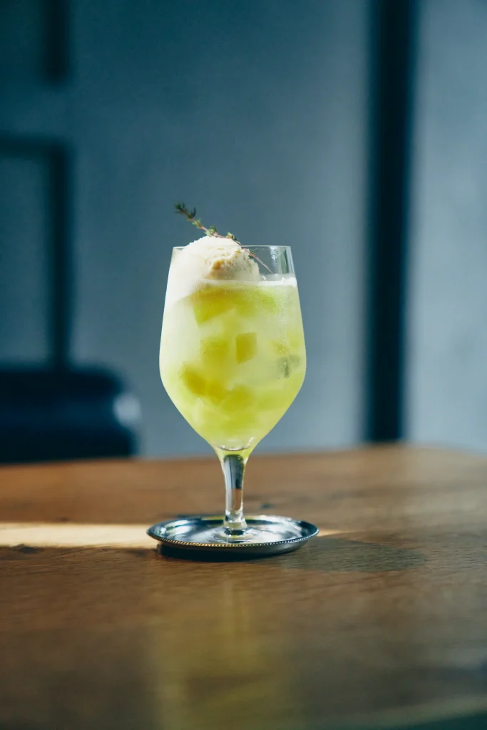 小川珈琲堺町錦店生メロンクリームソーダ