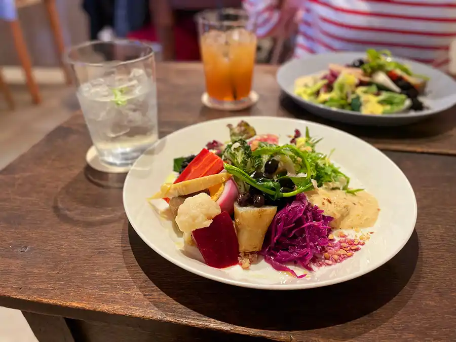 シチニア食堂のランチのサラダ
