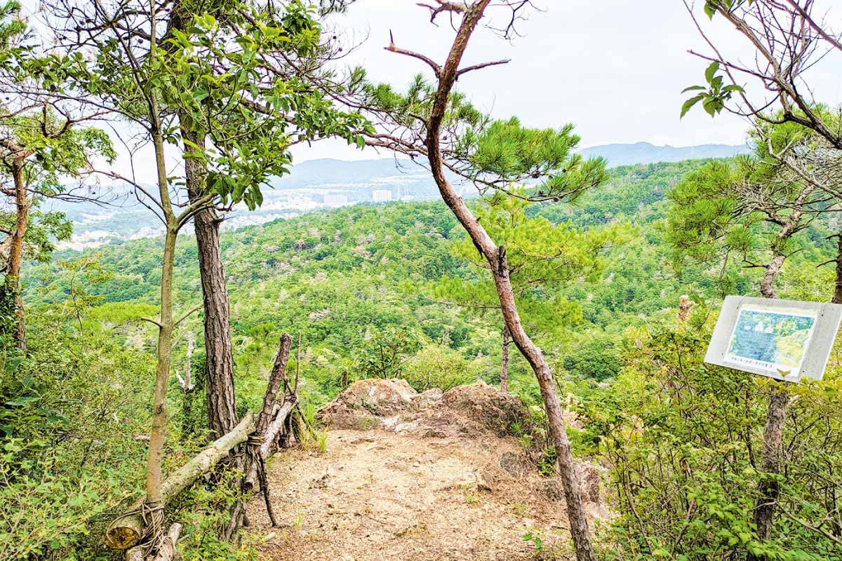 のせでん第1木曜ハイキング 木陰を探して里山歩きを楽しむ「石切山・満願寺・燈明山コース」9月7日（木）開催