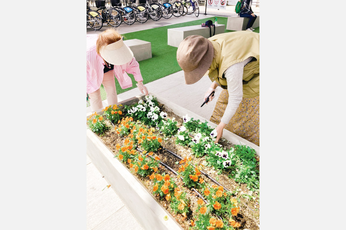 阪急阪神ホールディングスのSDGs “コミュニティ花壇”を通じて、地域を活性化し、愛着のある街づくりを目指す「TauT阪急洛西口」