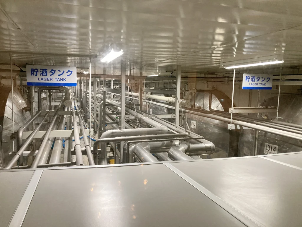 サントリー〈天然水のビール工場〉京都　貯酒