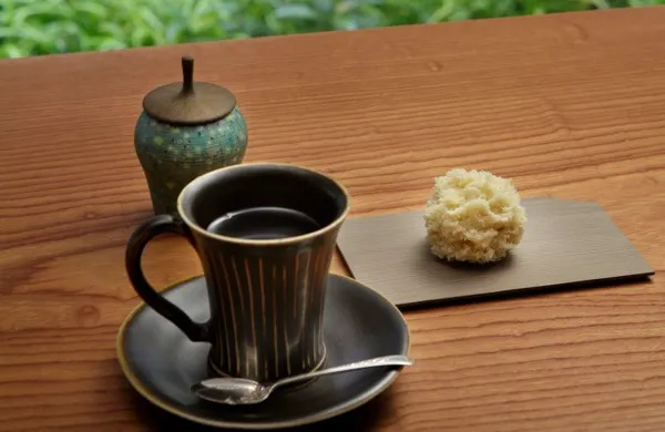 ZEN CAFE上生菓子と飲み物のセット