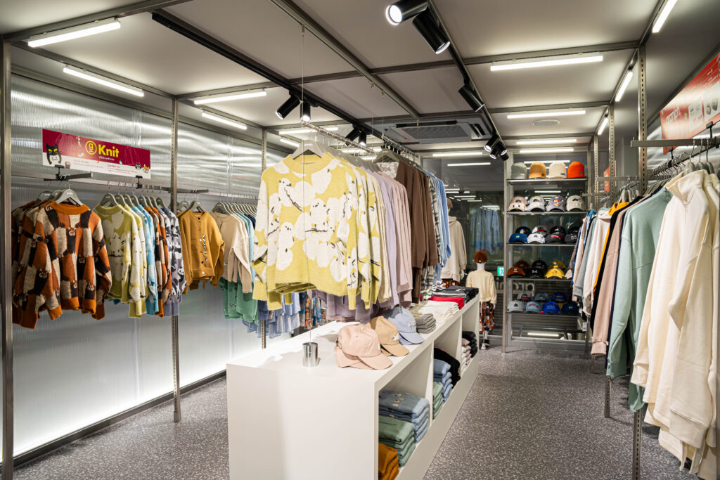 「グラニフ ストア&アート心斎橋」2F