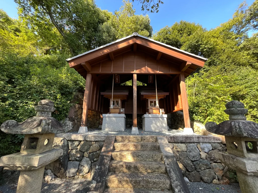 光明寺　鎮守社