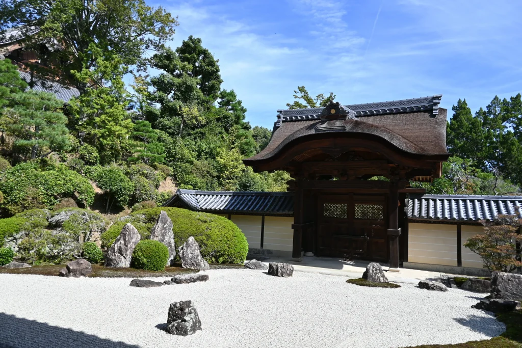 光明寺　信楽庭
