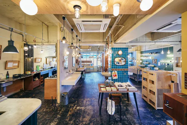 ツールボックス大阪店の内観