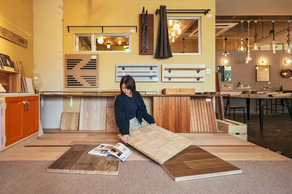 ツールボックス大阪店の内観