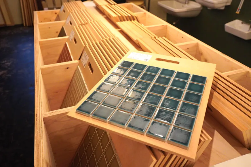 ツールボックス大阪店のタイル