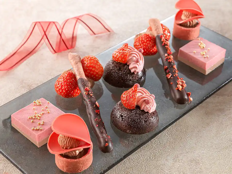 リーガロイヤルホテルのいちごアフタヌーンティー