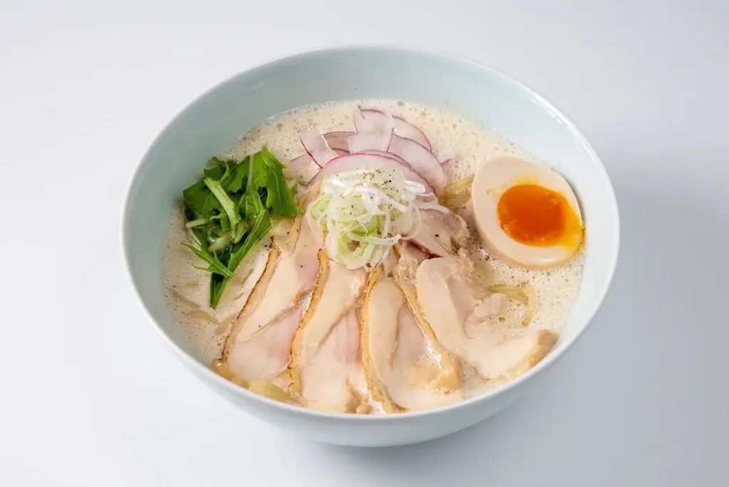 鶏白湯そば松もとの鶏白湯そば