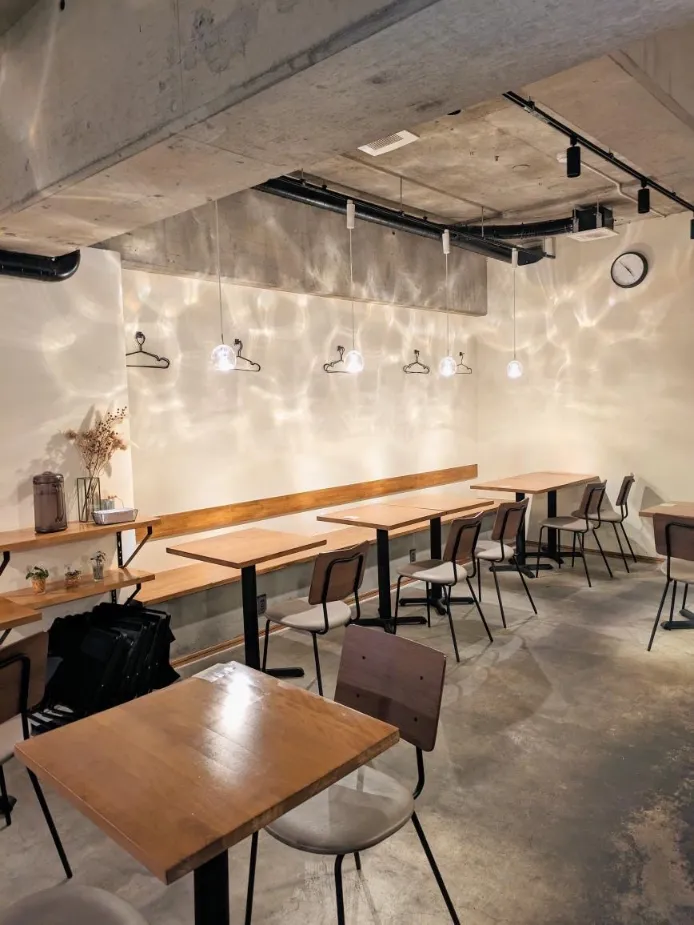 ウルスブラン内観