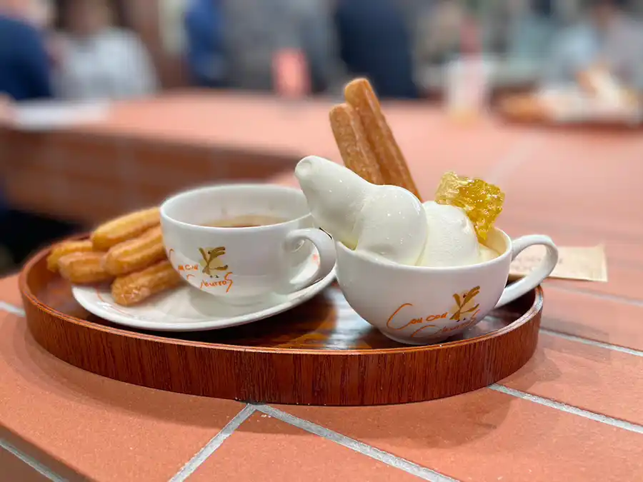 TAMLOのチュロス専門店