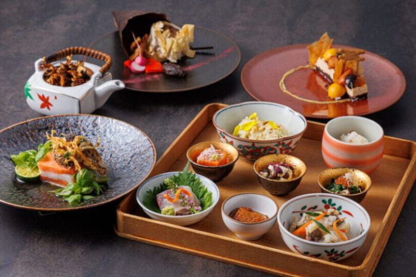 NAKEDヨルモウデ 2023 平安神宮