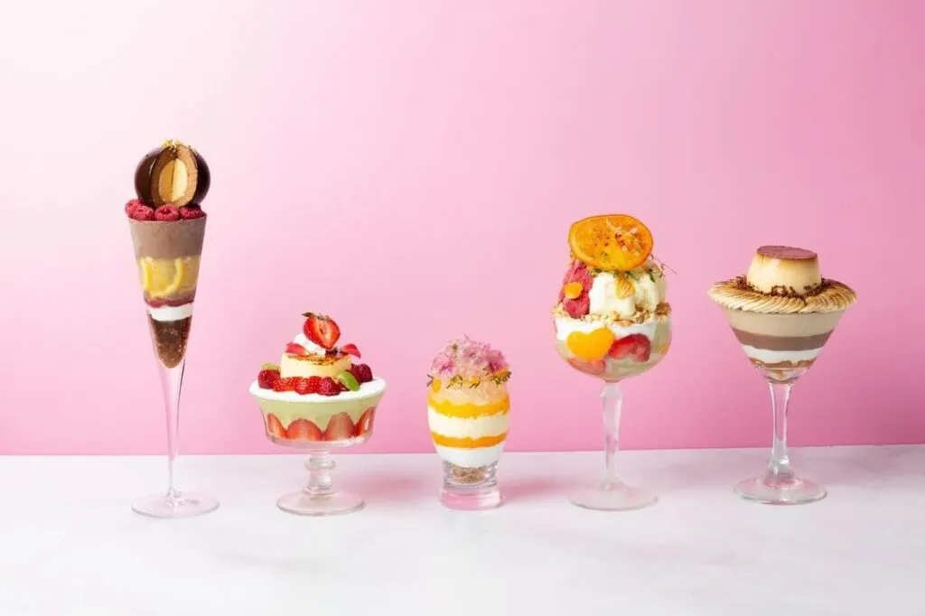 LARCO(ラルゴ)ルクアイーレ店のパフェいろいろ