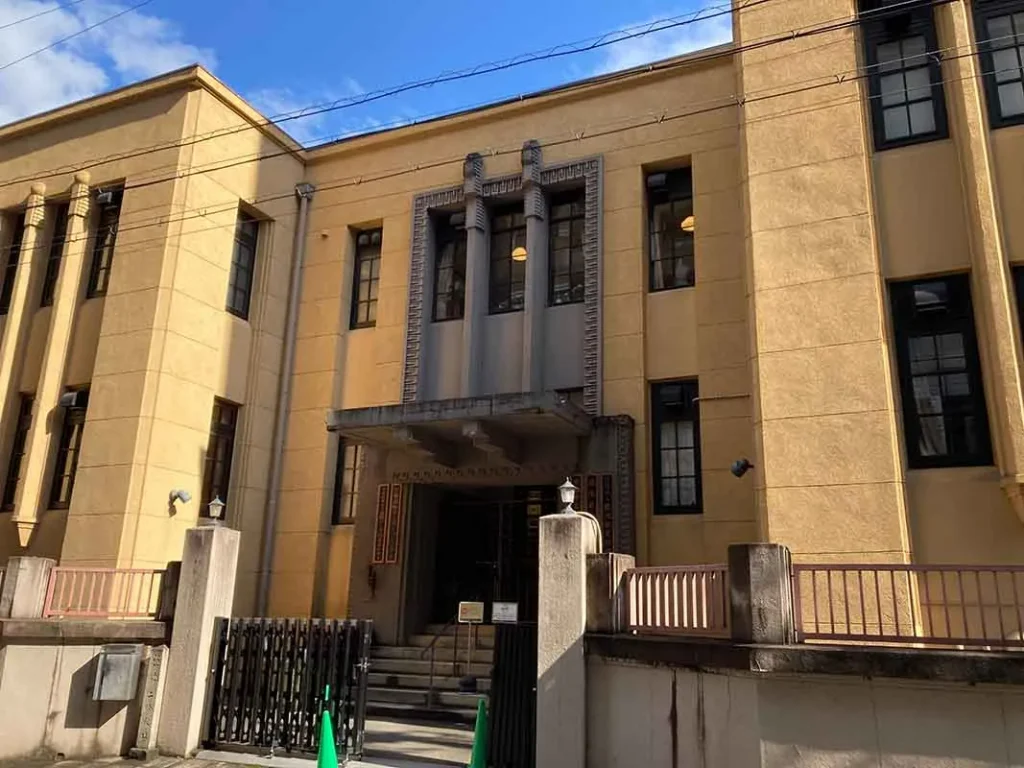 漫画ミュージアム　外観　両替町通から