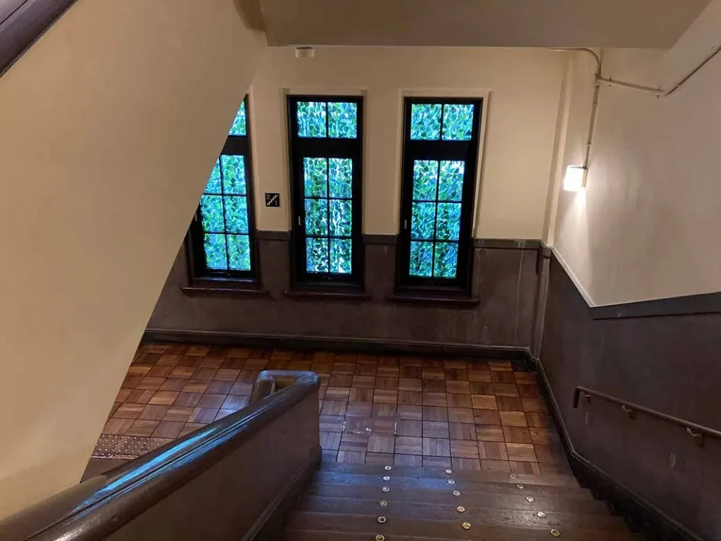 漫画ミュージアム　館内　階段