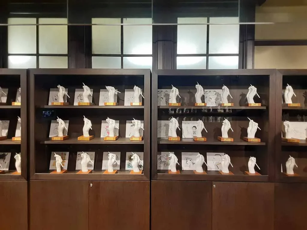 漫画ミュージアム　漫画家の手