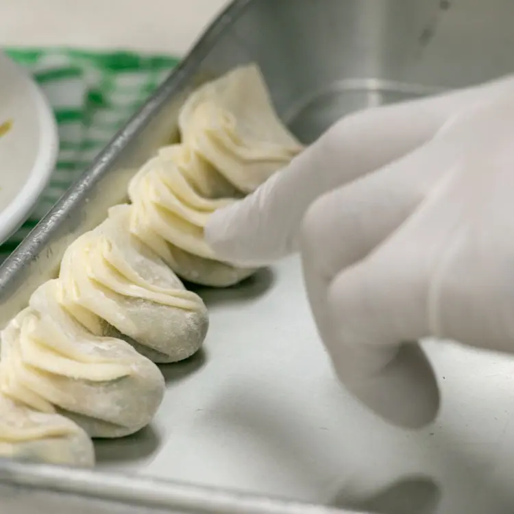 泉門天京都祇園本店の餃子