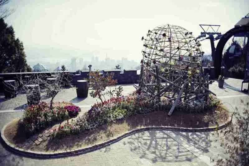 布引ハーブ園のウェルカムガーデン