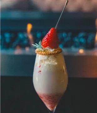 シーシャカフェ&バーmusch 梅田HEP前店の生いちごミルク