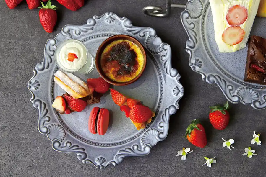 神戸TOOTHTOOTHのいちごアフタヌーンティー