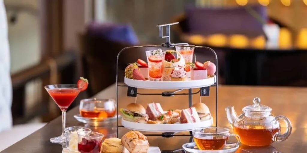 フォーシーズンズホテル京都　いちごアフタヌーンティー2024