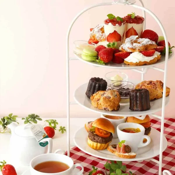 ザ・ロイヤルパークホテル京都四条「あまおう苺のアフタヌーンティー」京都アフタヌーンティー2024