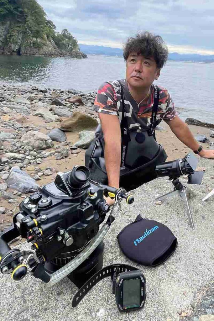 川西市出身の水中写真家・鍵井靖章さん