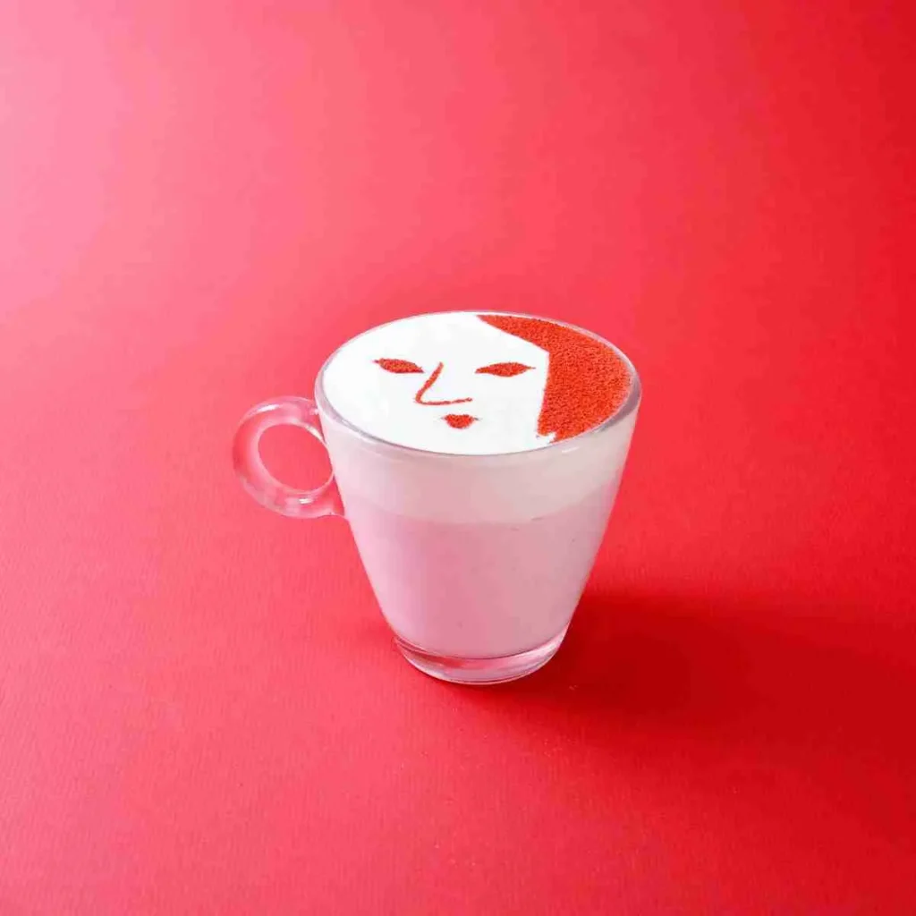 よーじやカフェのいちごカプチーノ