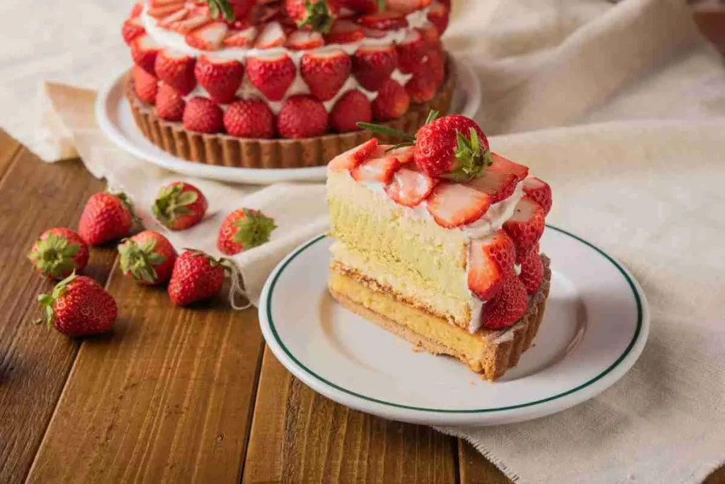 マザームーンカフェ　贅沢いちごとピスタチオのショートケーキタルト