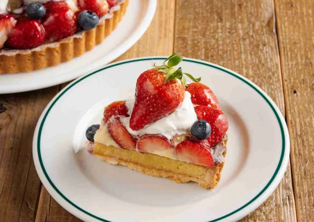 マザームーンカフェ　あまおうと大きな国産苺のタルト