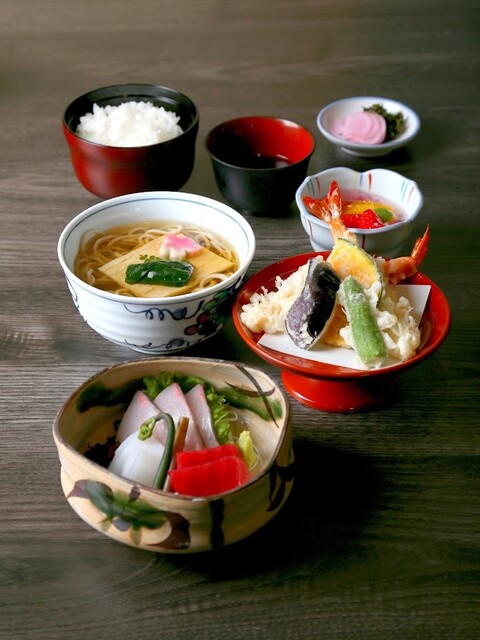 美々卯梅田ルクア店のゆり膳