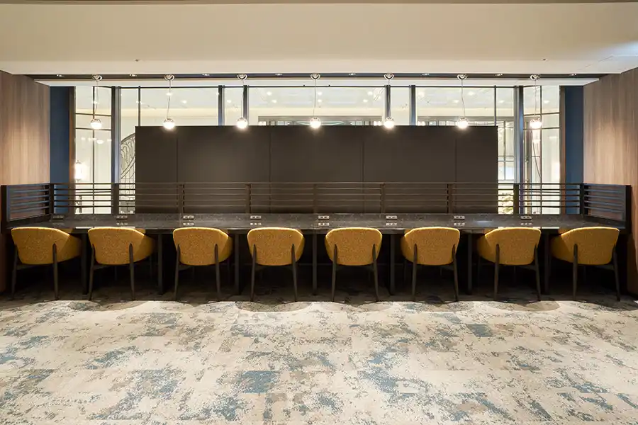 ダイナーズクラブ大阪梅田ラウンジの内観