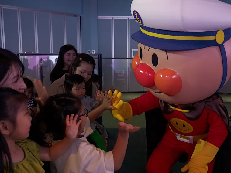 【要クレジット＆提供元記載】神戸アンパンマンミュージアム＆モール　アンパンマンとキラキラ海の冒険！