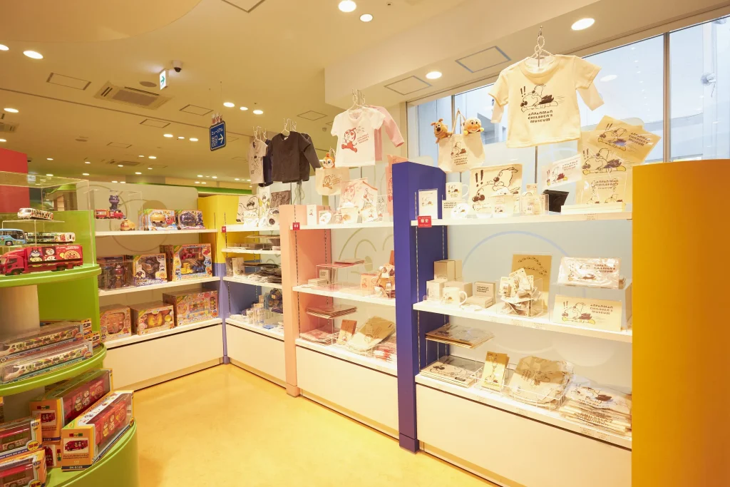 【要クレジット＆提供元記載】神戸アンパンマンミュージアム＆モール　　ミュージアムショップ