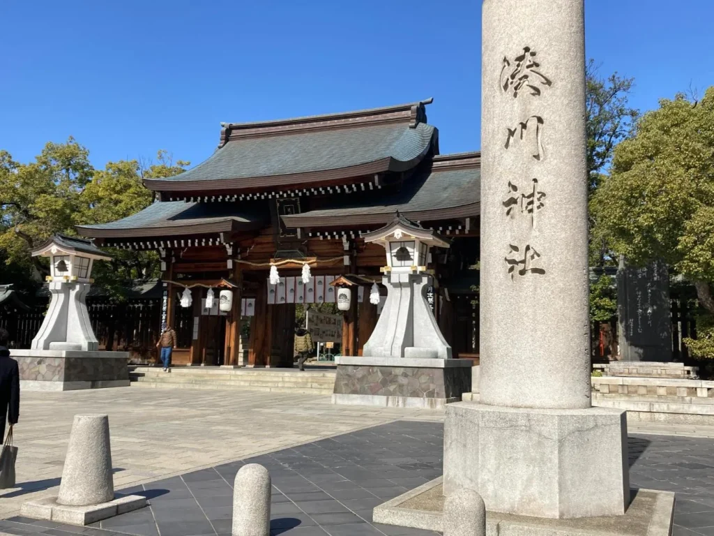 湊川神社