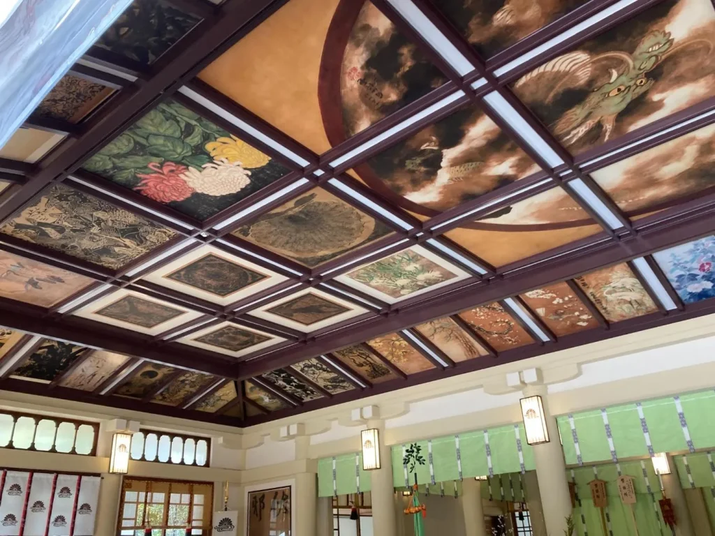 湊川神社　本殿天井画