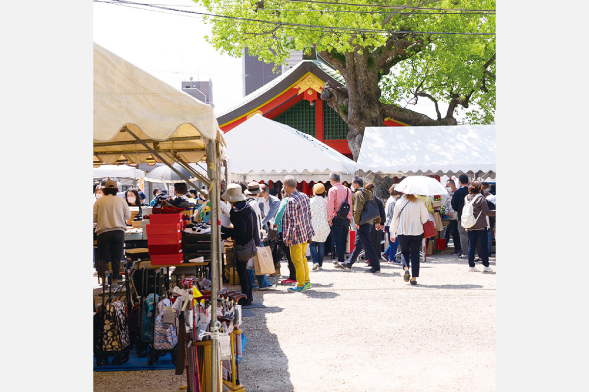 足の神様を祀る神社で靴の祭典。服部天神宮「くつ祭り」5月2日（木）・3日（祝）開催
