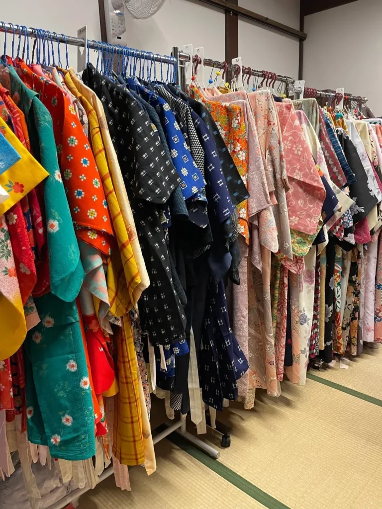 大阪くらしの今昔館 着物体験選べる着物