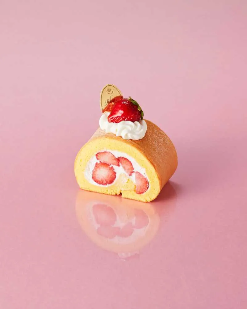 「パティスリー モンシェール」いちごろっとロール