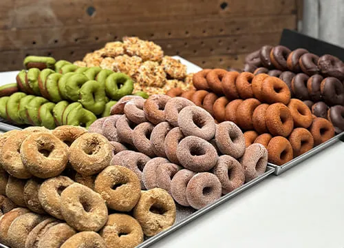 洋菓子フェスタinKobeで販売される「BRUN」のドーナツ