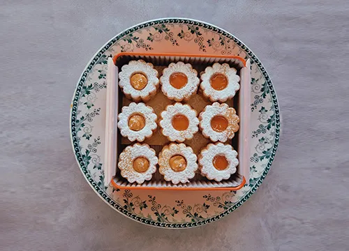 洋菓子フェスタinKobeで販売される「サロン・ド・ガトー・アシヤ」 アプリコットと塩キャラメル缶