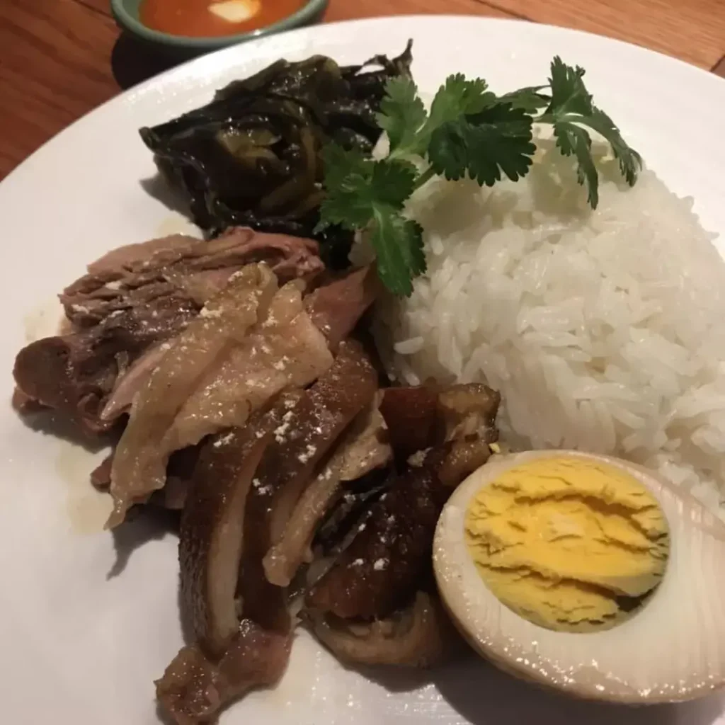 スワンナプームタイ大阪のカオカームー